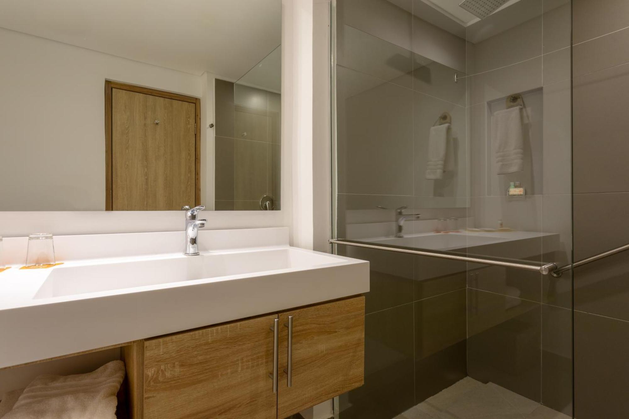 Ghl Hotel Club El Puente Girardot Luaran gambar