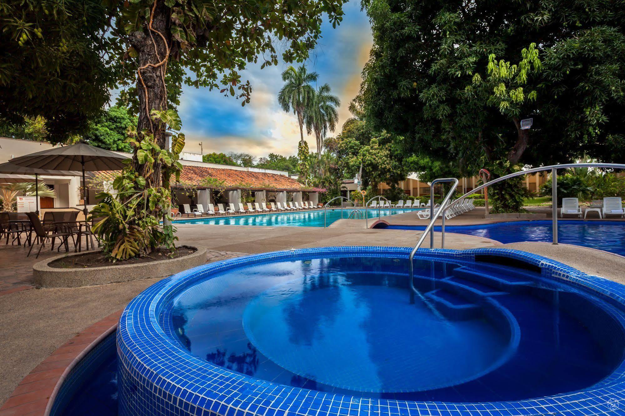 Ghl Hotel Club El Puente Girardot Luaran gambar